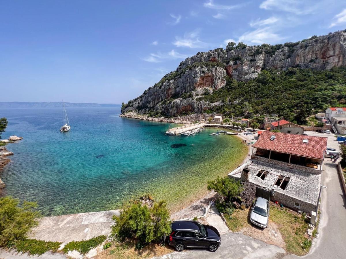 Apartment Cesare 3 Zastrazisce ภายนอก รูปภาพ