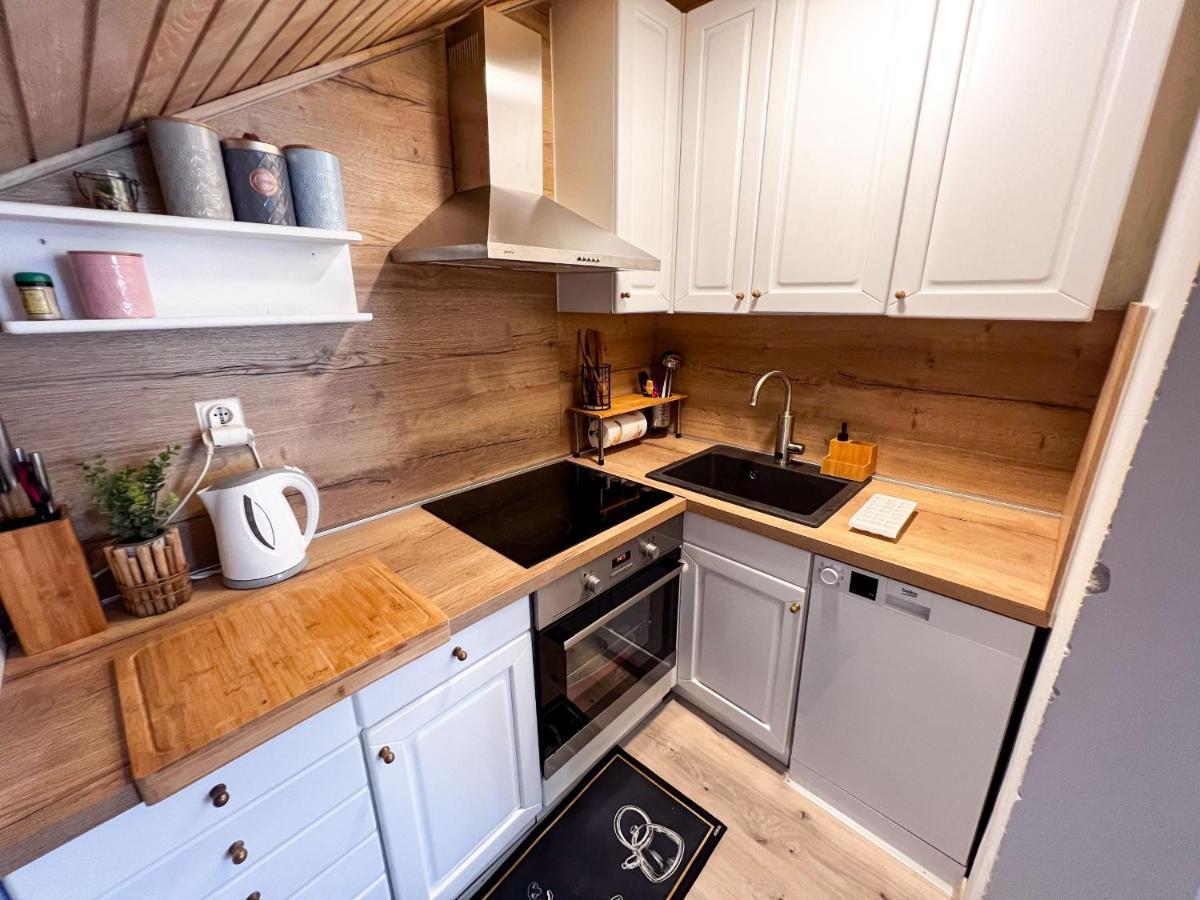 Apartment Cesare 3 Zastrazisce ภายนอก รูปภาพ