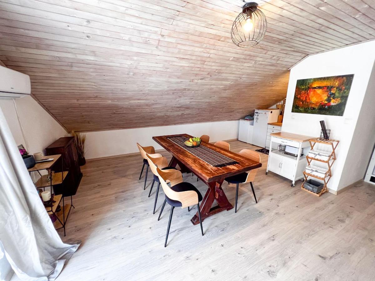 Apartment Cesare 3 Zastrazisce ภายนอก รูปภาพ