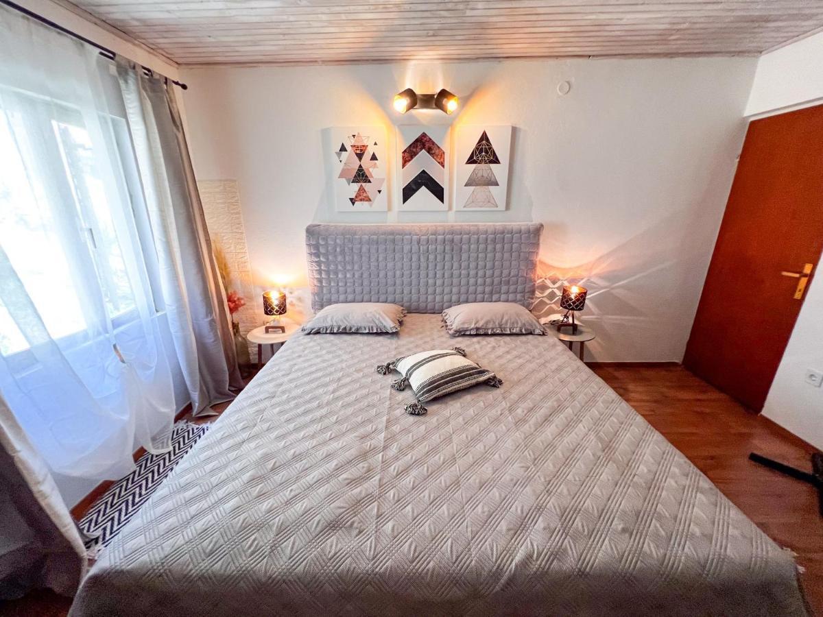 Apartment Cesare 3 Zastrazisce ภายนอก รูปภาพ