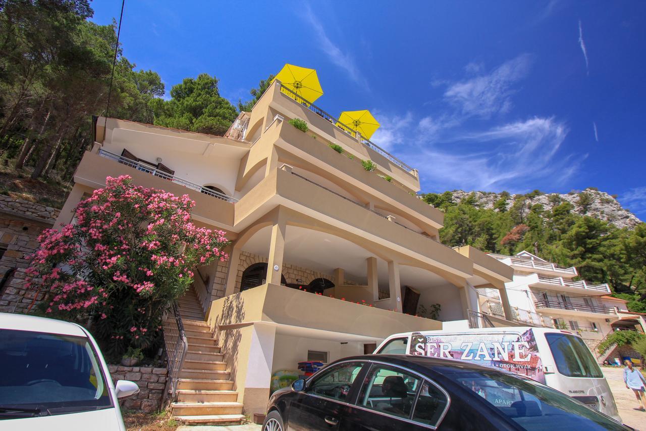 Apartment Cesare 3 Zastrazisce ภายนอก รูปภาพ