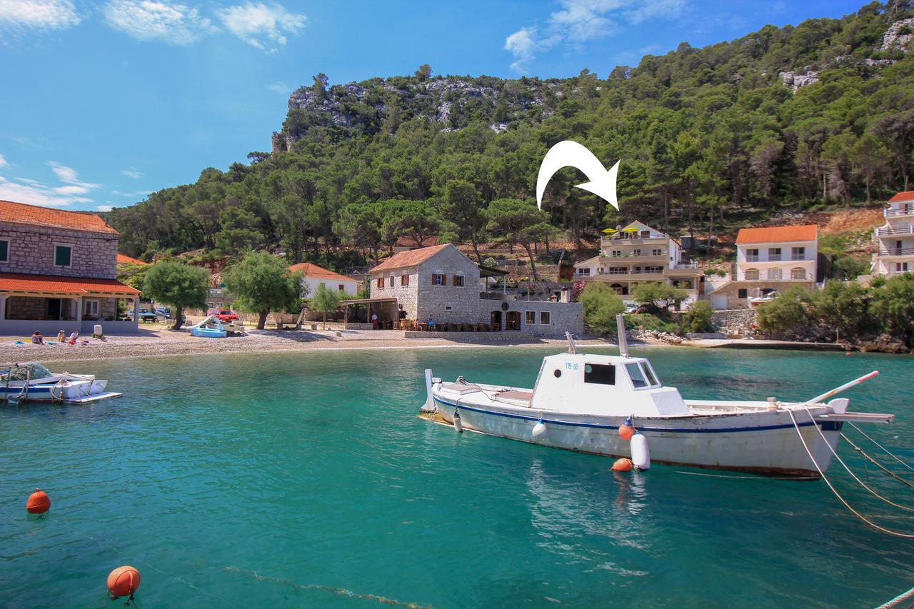 Apartment Cesare 3 Zastrazisce ภายนอก รูปภาพ